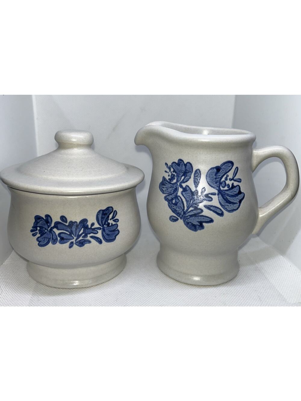 Vintage Pfaltzgraff Yorktowne Creamer and Sugar Bowl With Lid